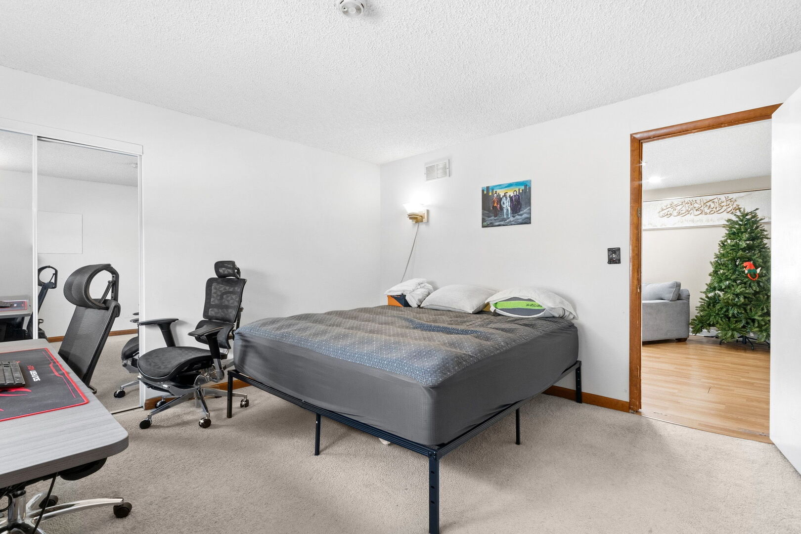 100 Pratt Boulevard, Roselle, IL 60172