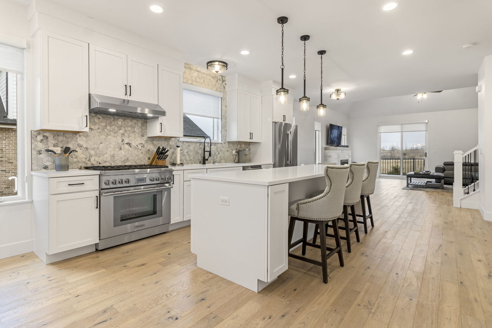 16511 Kayla Drive, Lemont, IL 60439