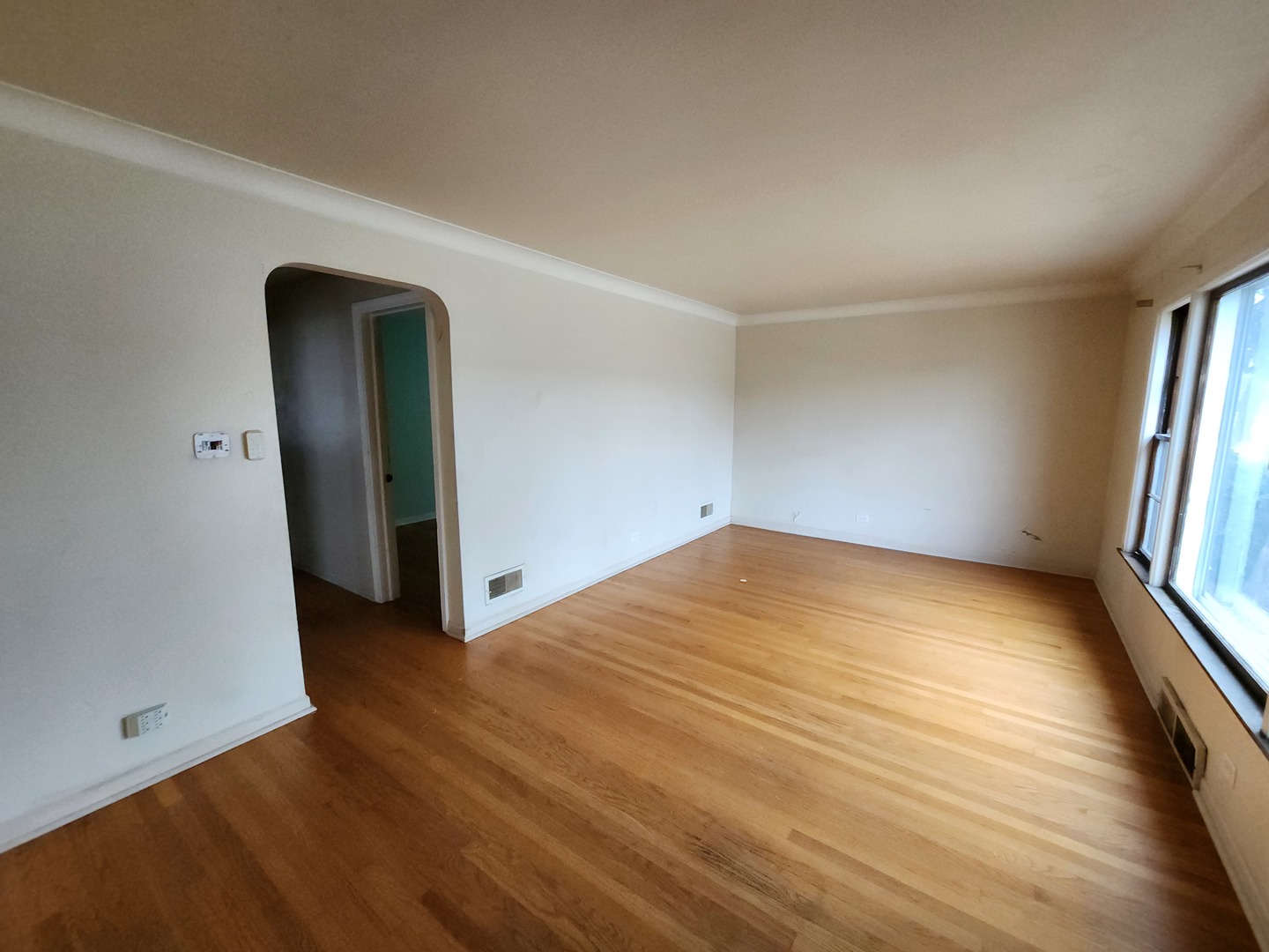 9614 S Maplewood Avenue, Evergreen Park, IL 60805