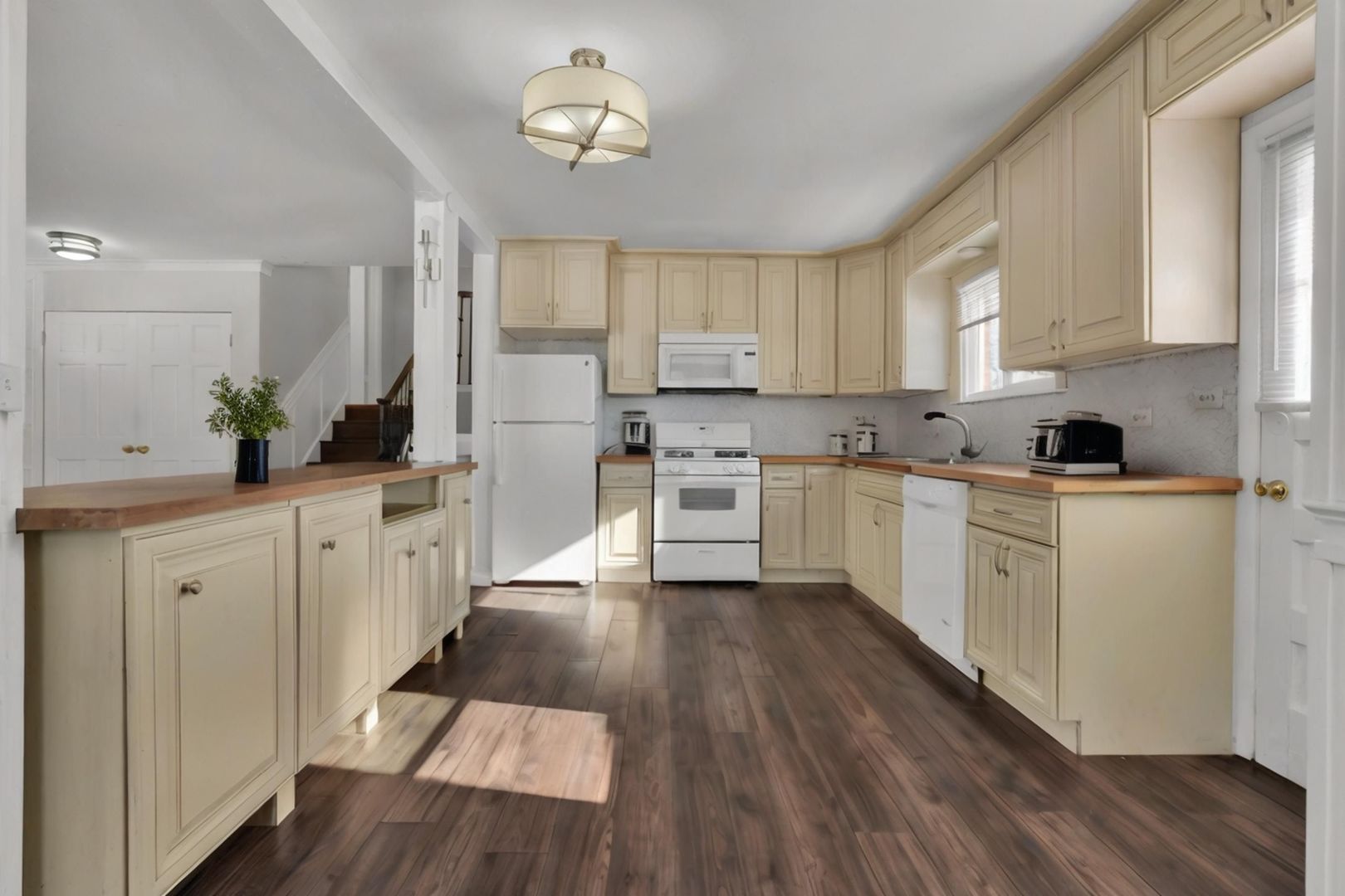 503 La Salle Street, Des Plaines, IL 60016