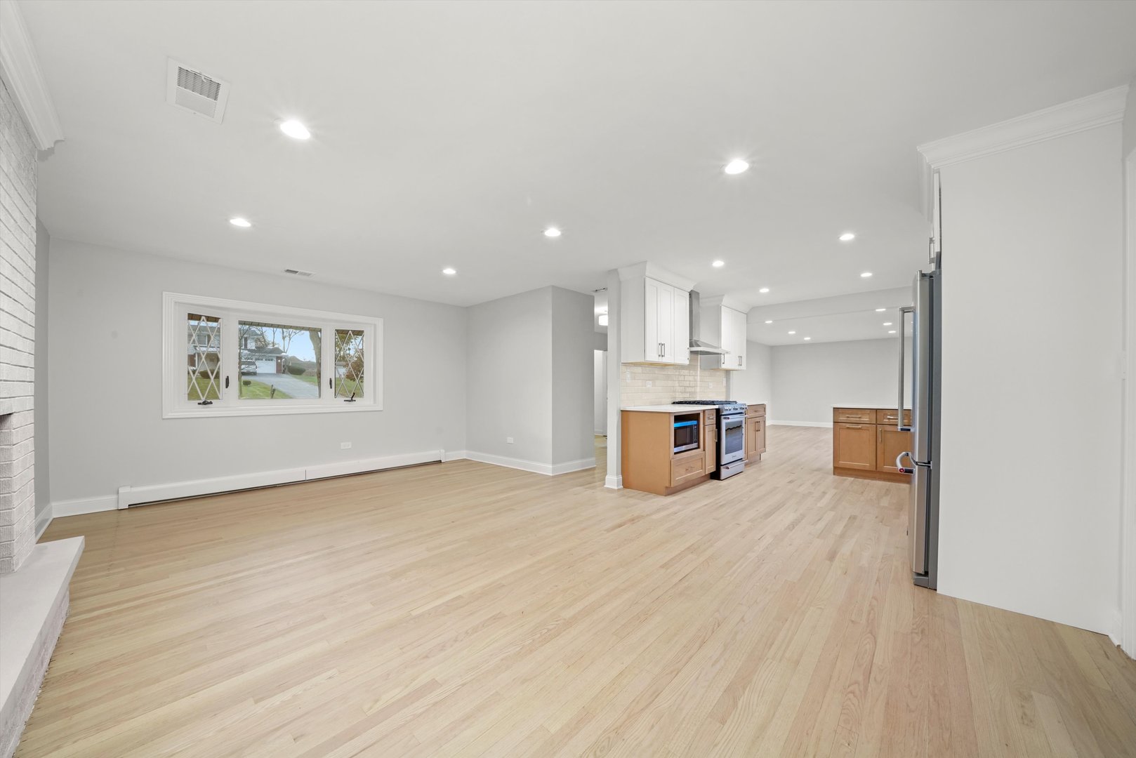 7925 William Drive, Willowbrook, IL 60527