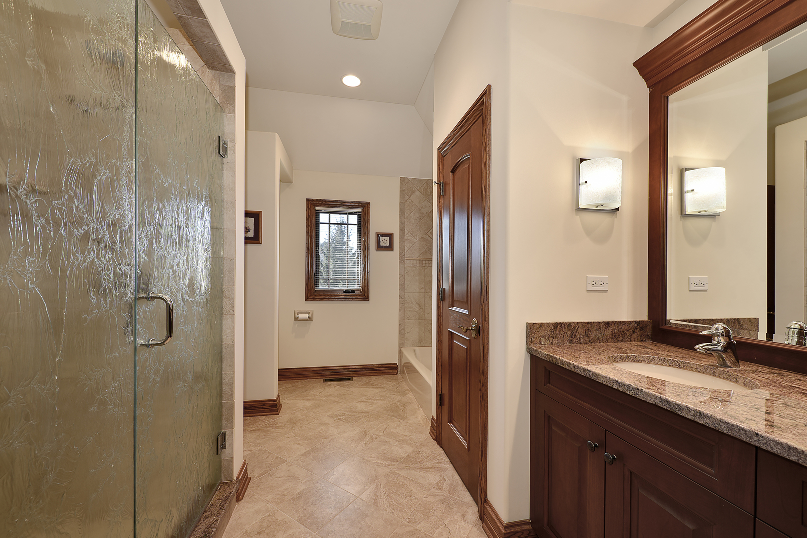 10 Carnoustie Lane, Inverness, IL 60067