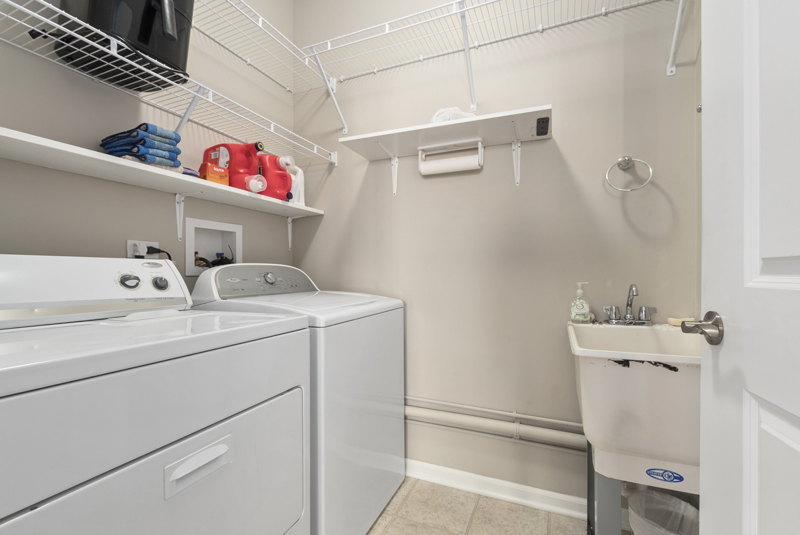 1702 Patriot Street, Shorewood, IL 60404