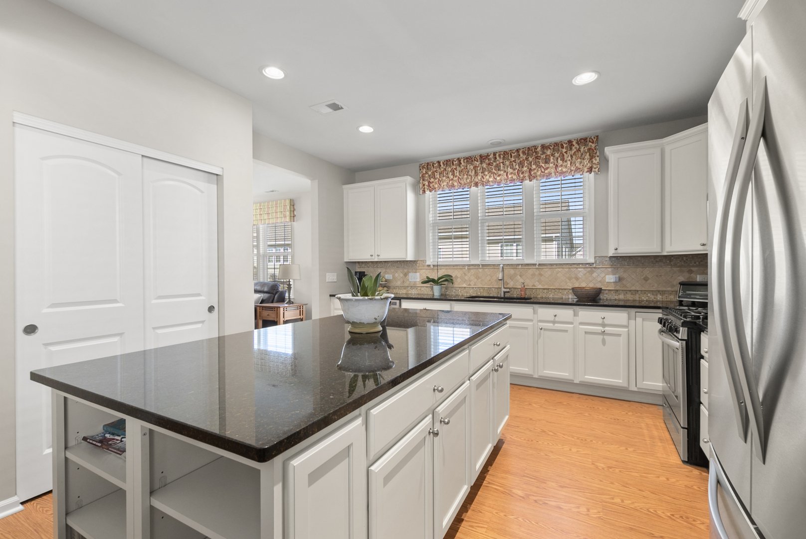 1702 Patriot Street, Shorewood, IL 60404