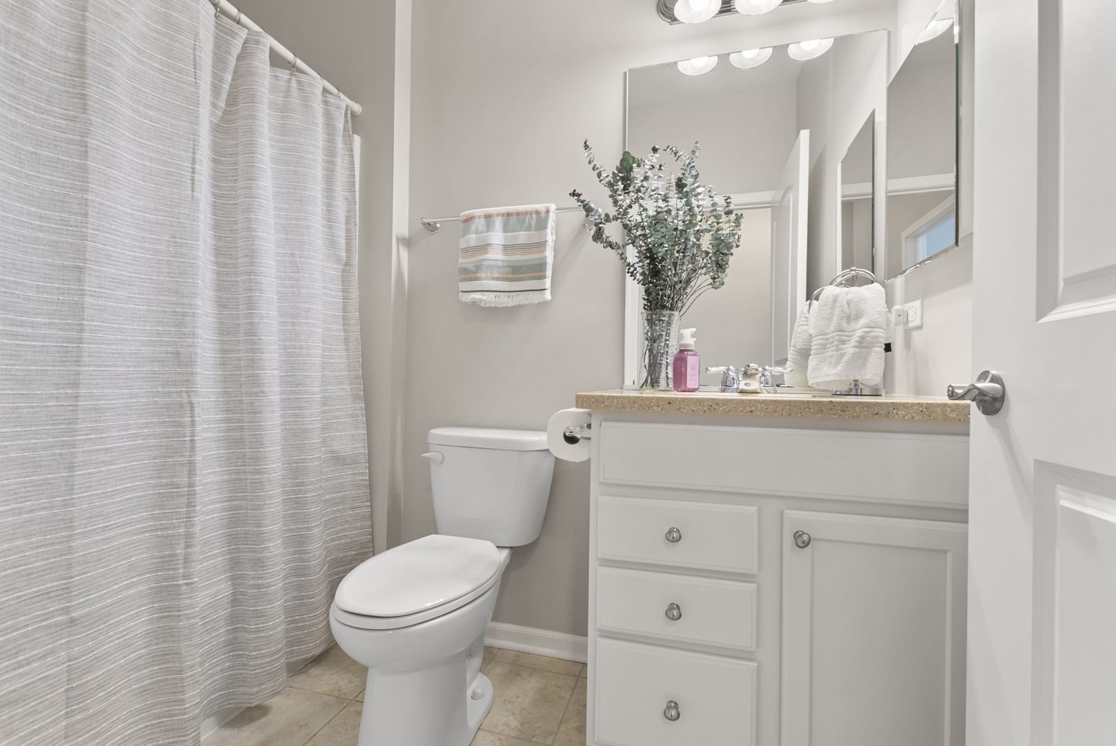 1702 Patriot Street, Shorewood, IL 60404