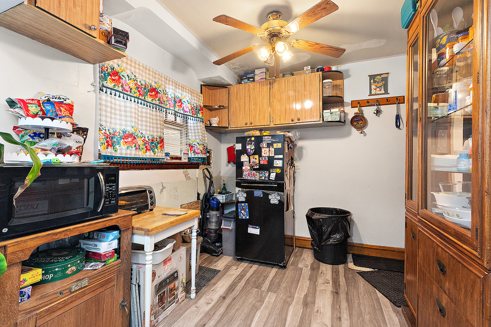 6036 S 74th Avenue, Summit, IL 60501