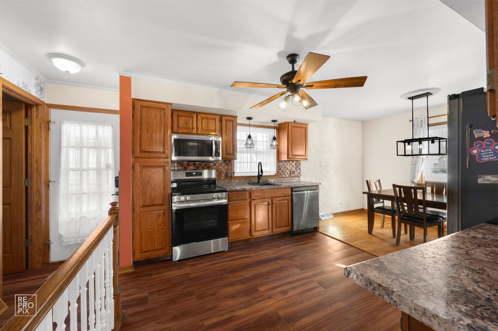 138 N Elmwood Avenue, Wood Dale, IL 60191