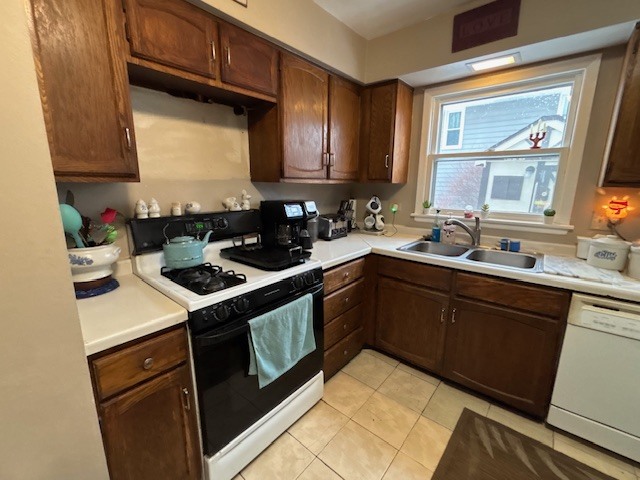 713 Dawes Street, Libertyville, IL 60048