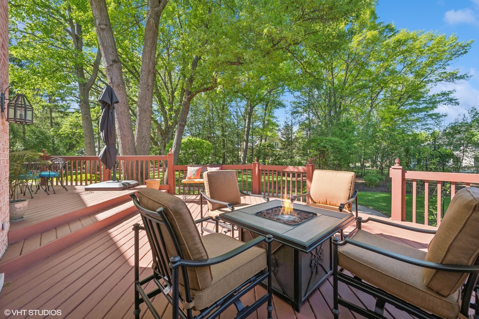 33 Ketterling Court, North Barrington, IL 60010