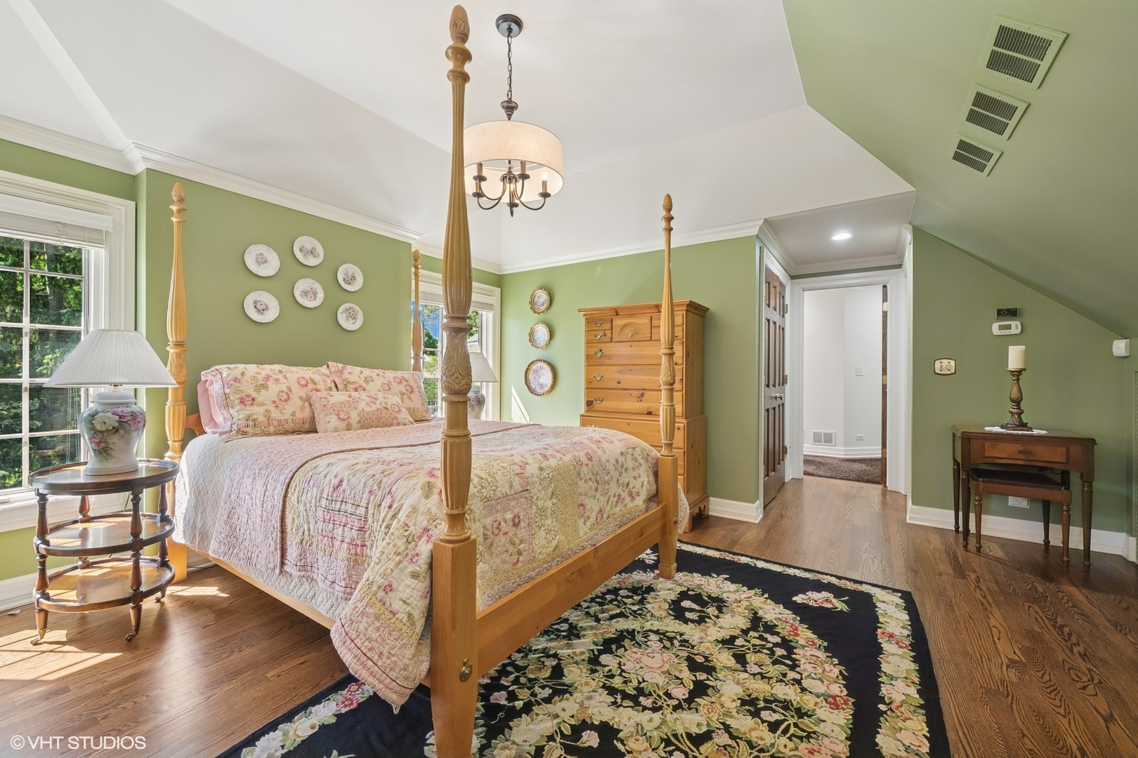 33 Ketterling Court, North Barrington, IL 60010