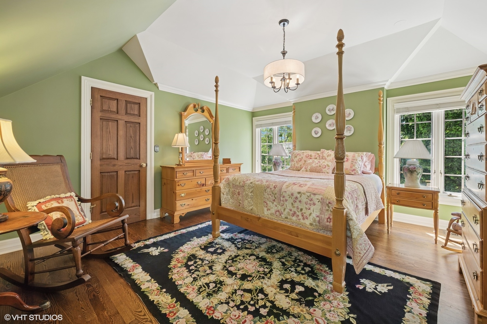 33 Ketterling Court, North Barrington, IL 60010