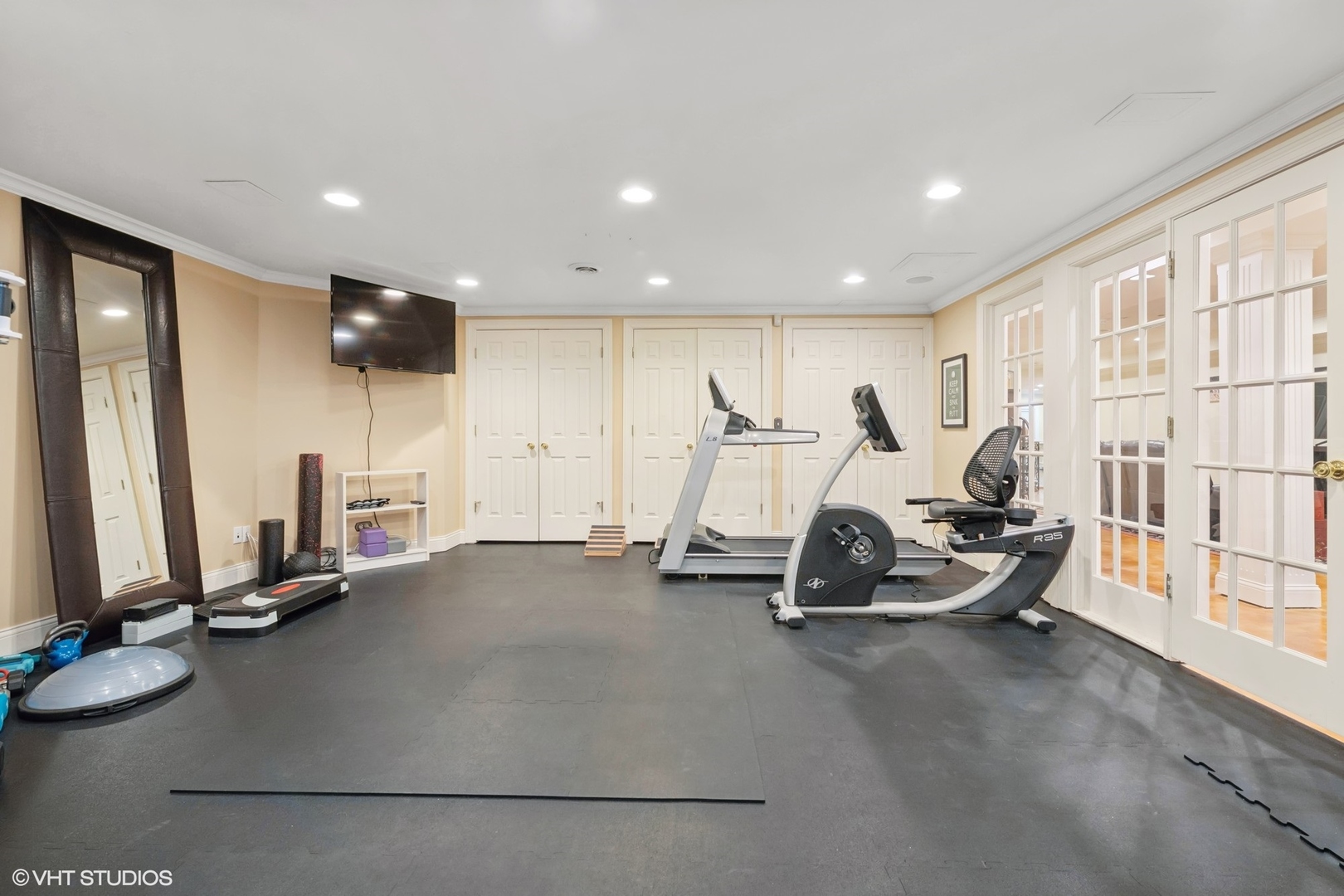 33 Ketterling Court, North Barrington, IL 60010