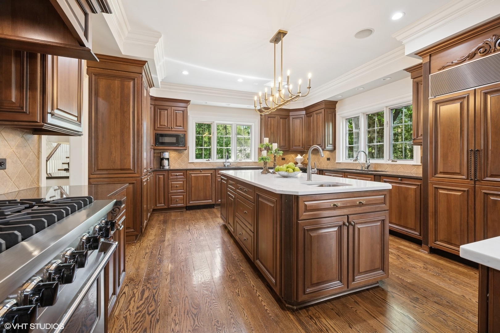 33 Ketterling Court, North Barrington, IL 60010