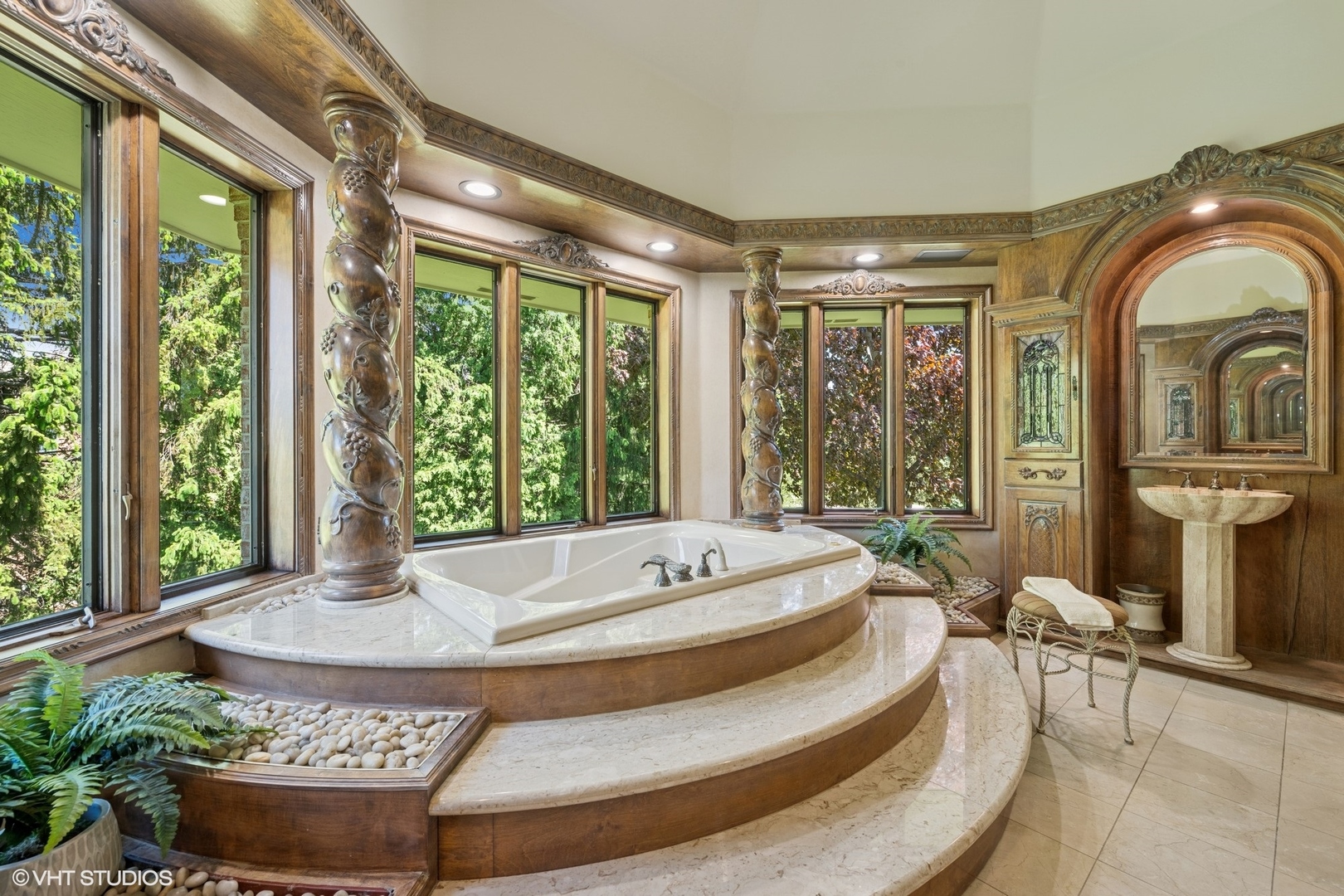 33 Ketterling Court, North Barrington, IL 60010