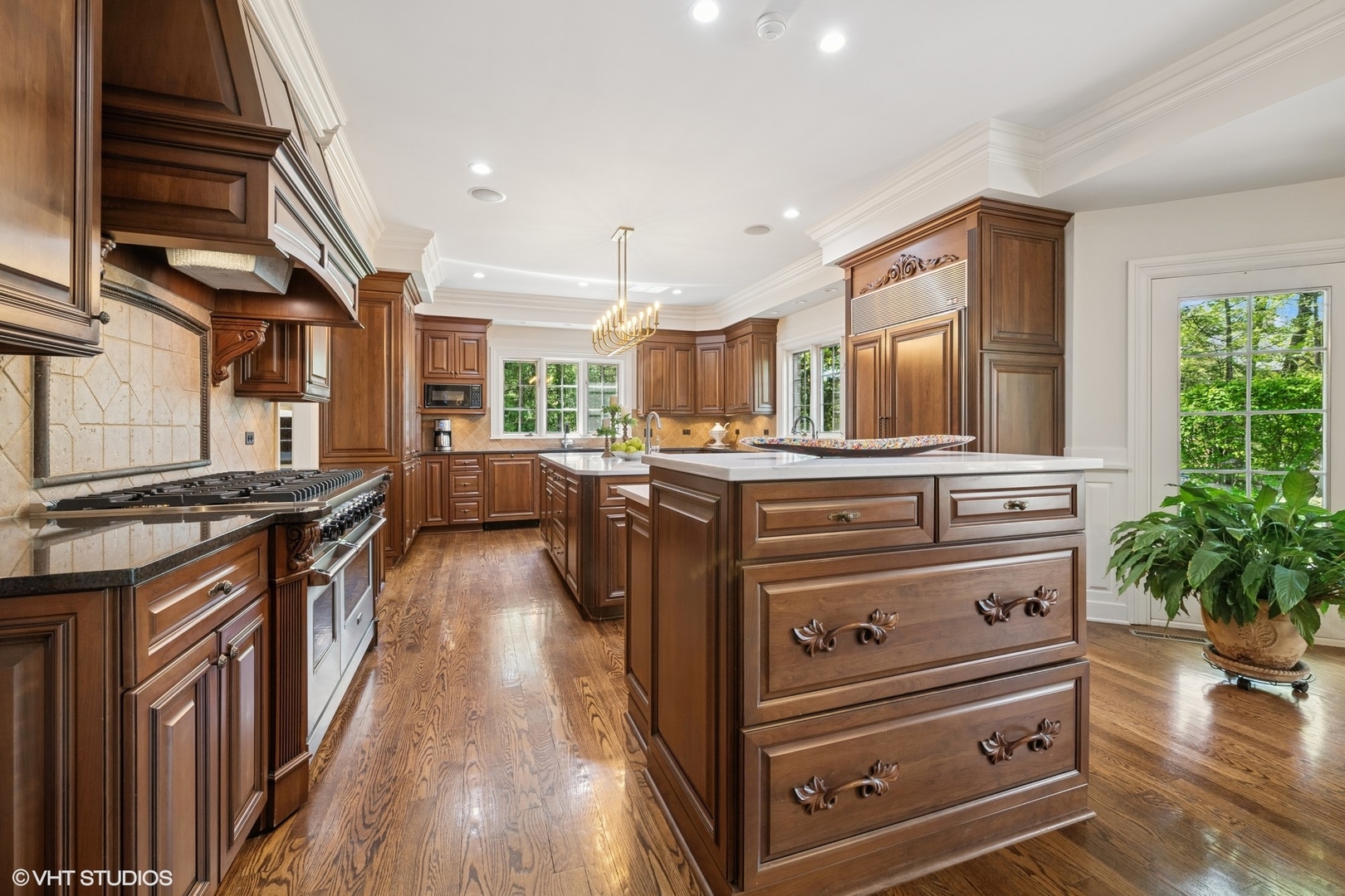 33 Ketterling Court, North Barrington, IL 60010