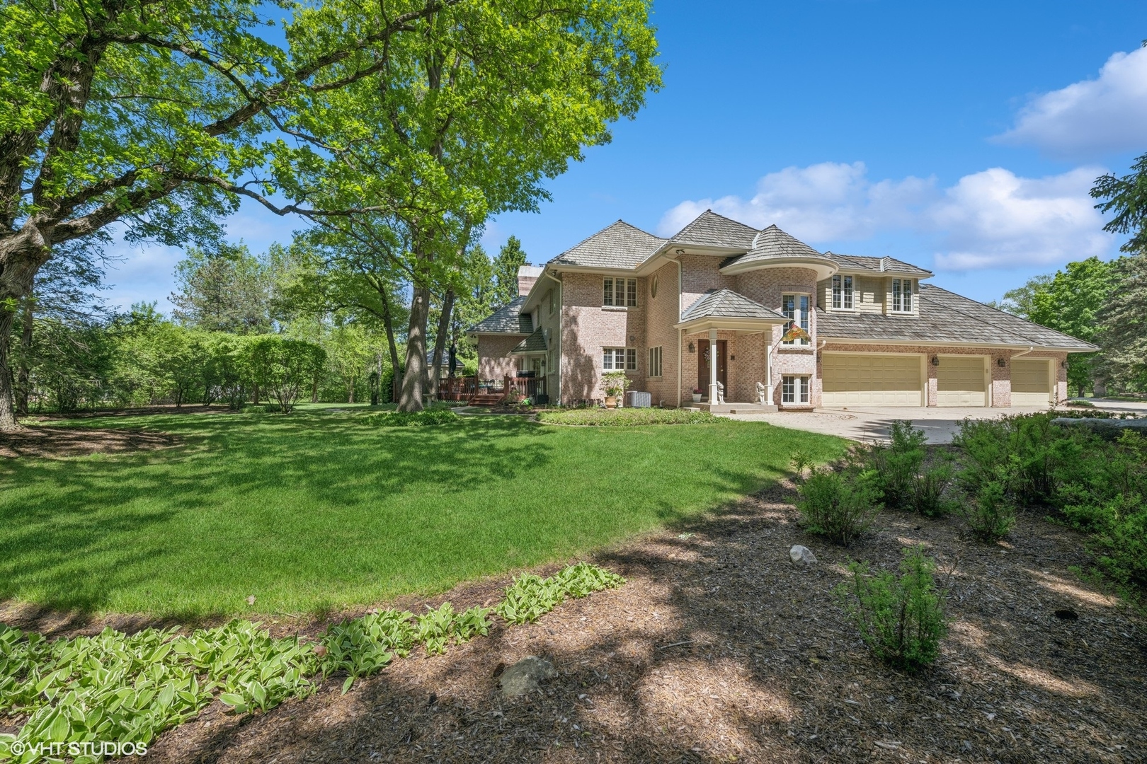 33 Ketterling Court, North Barrington, IL 60010