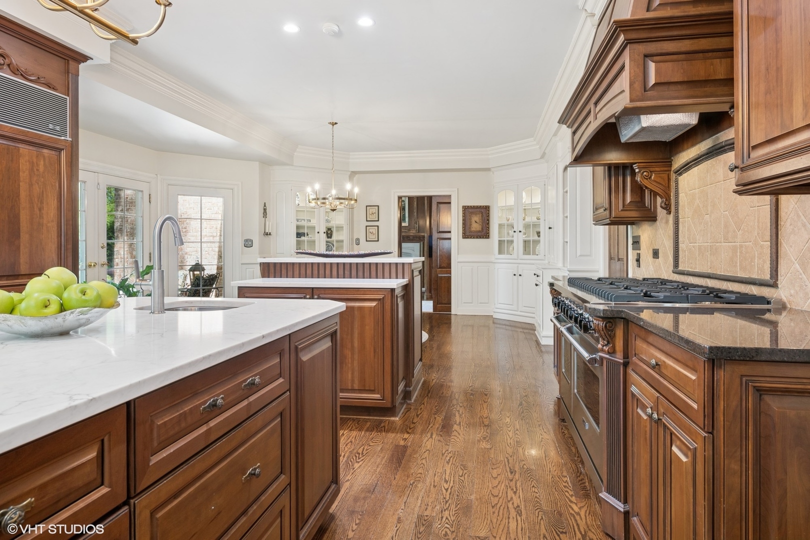 33 Ketterling Court, North Barrington, IL 60010