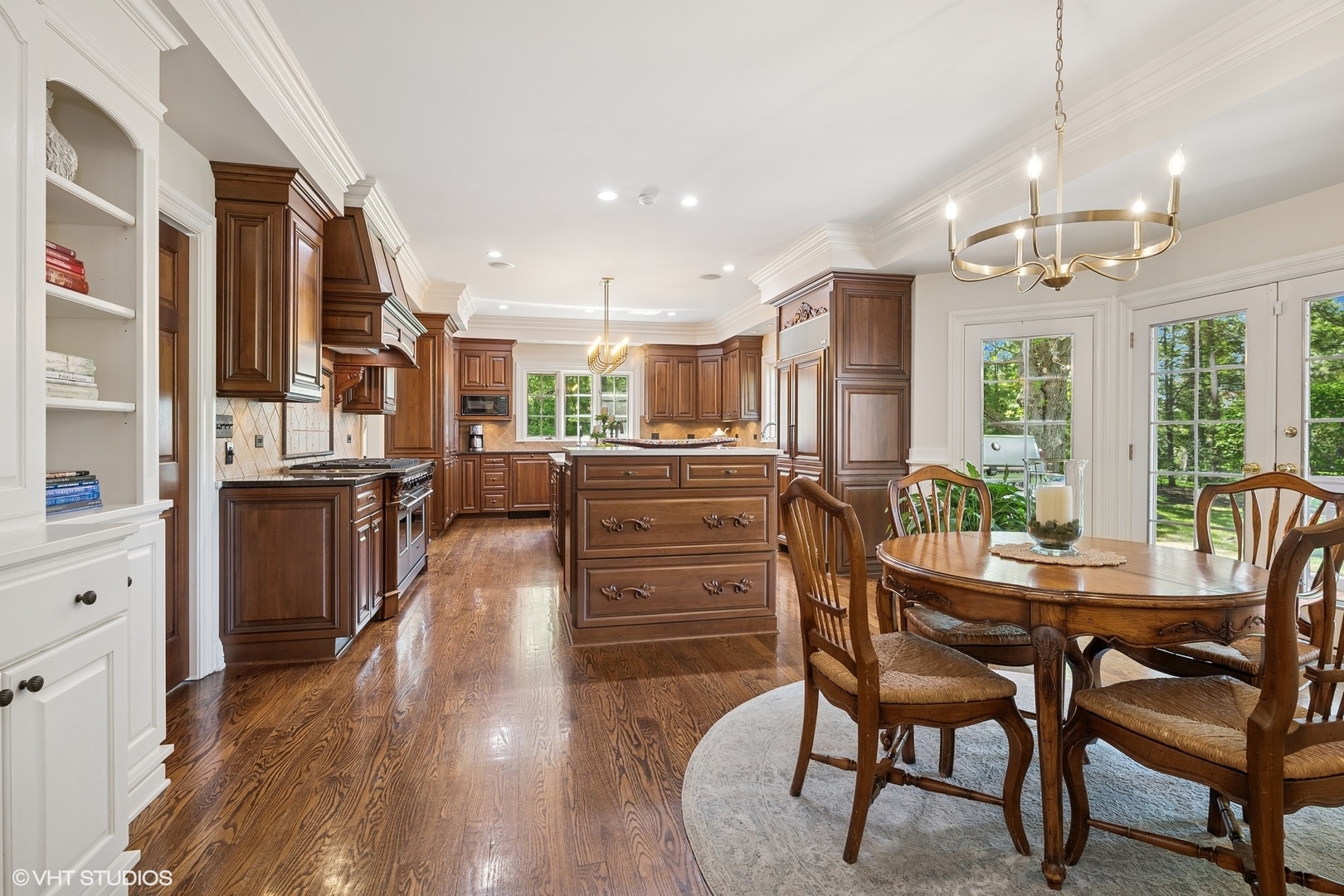 33 Ketterling Court, North Barrington, IL 60010