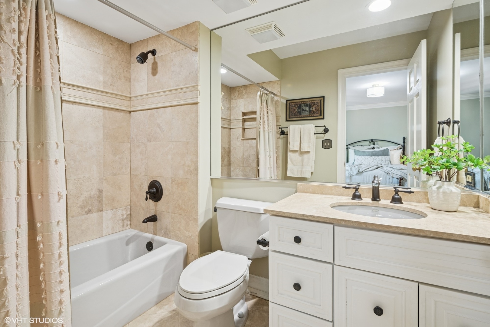 33 Ketterling Court, North Barrington, IL 60010