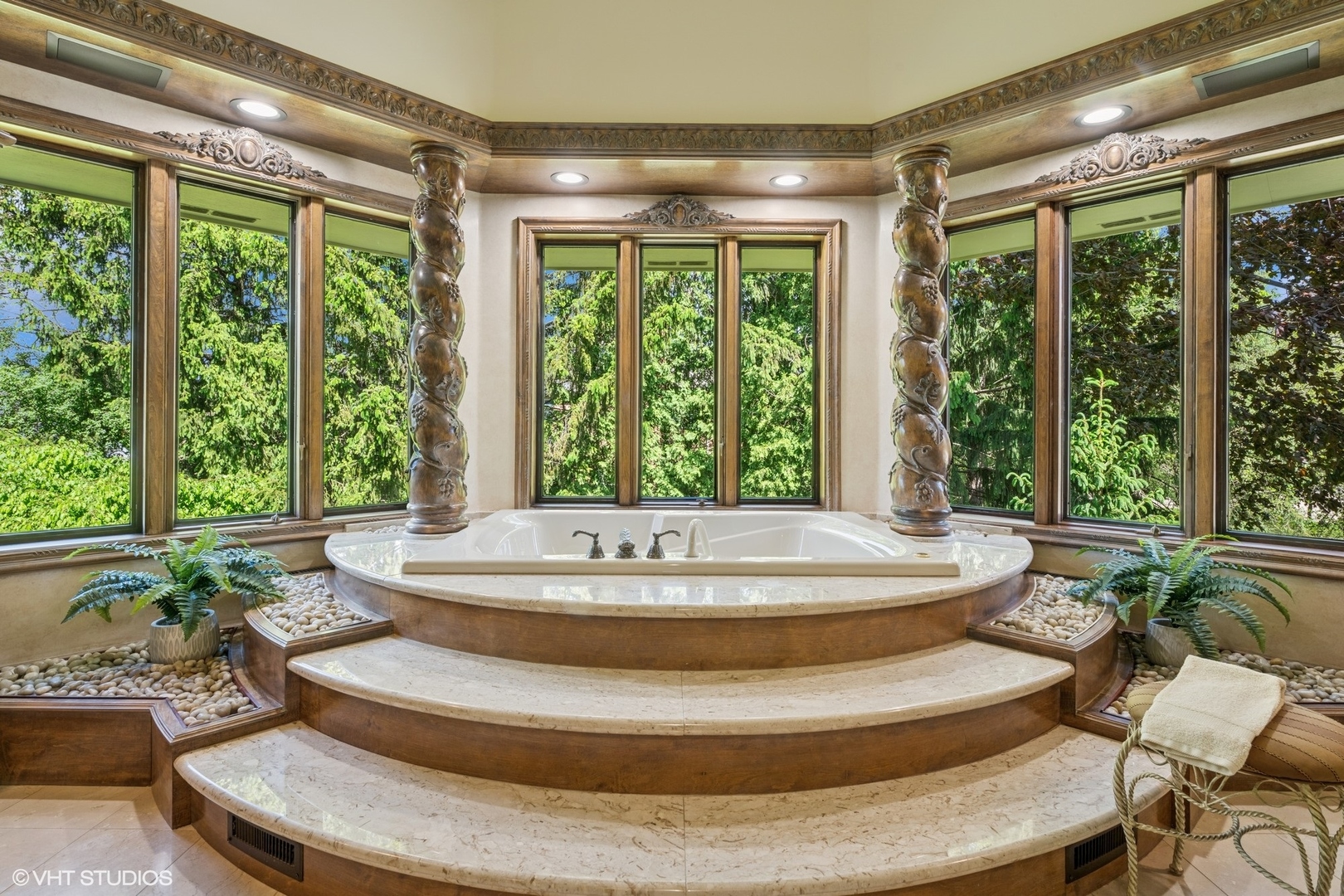 33 Ketterling Court, North Barrington, IL 60010