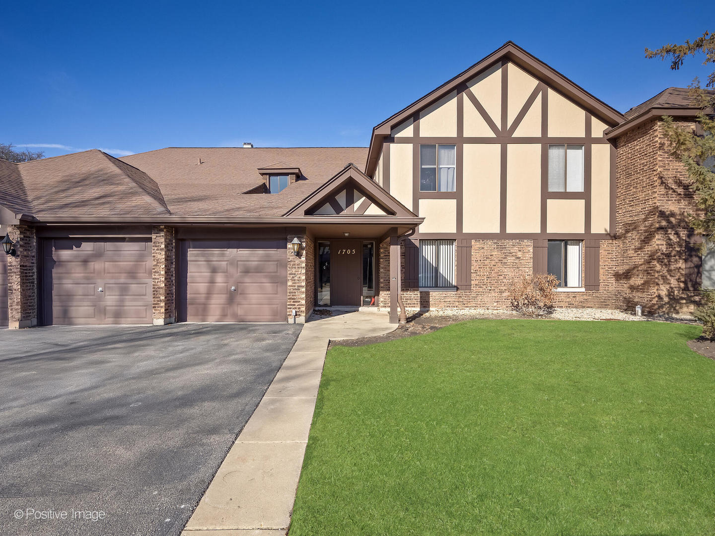 1705 Lakecliffe Drive #D, Wheaton, IL 60189