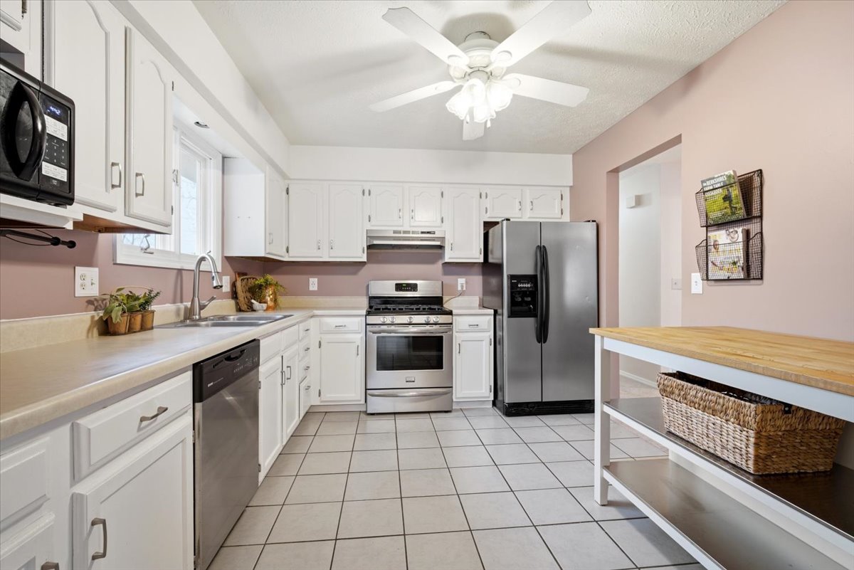 102 Nottingham Chase, Normal, IL 61761