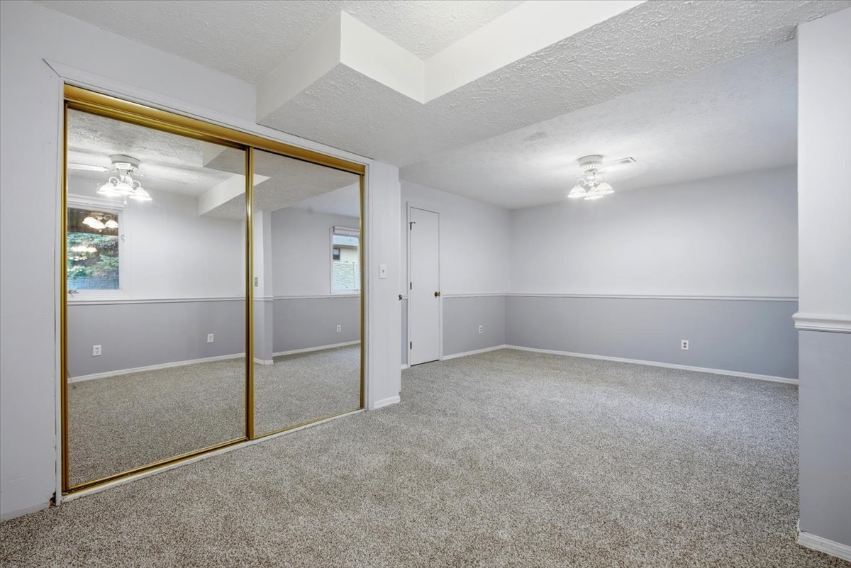 102 Nottingham Chase, Normal, IL 61761