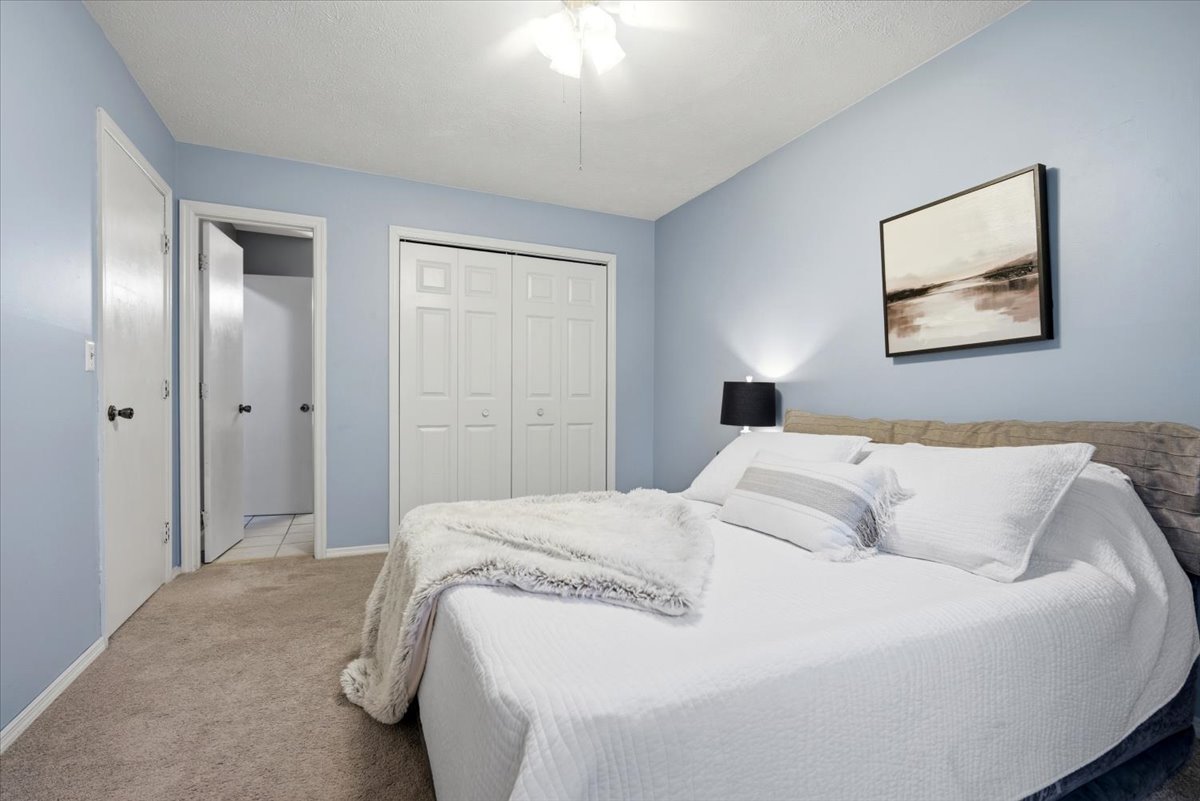 102 Nottingham Chase, Normal, IL 61761