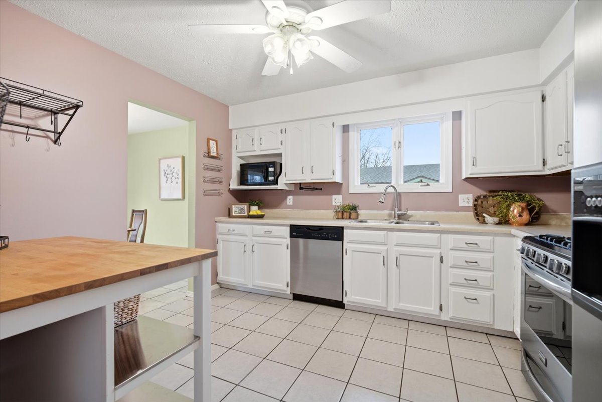 102 Nottingham Chase, Normal, IL 61761