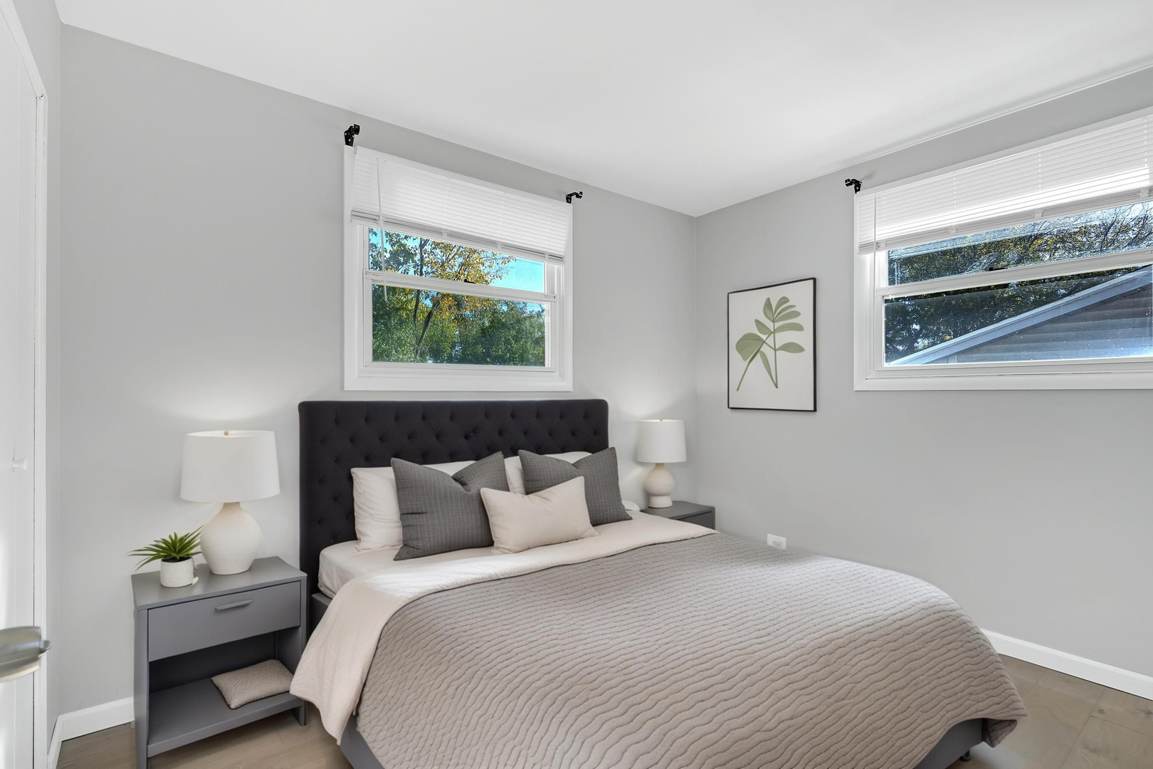 403 Arrowhead Trail, Carol Stream, IL 60188