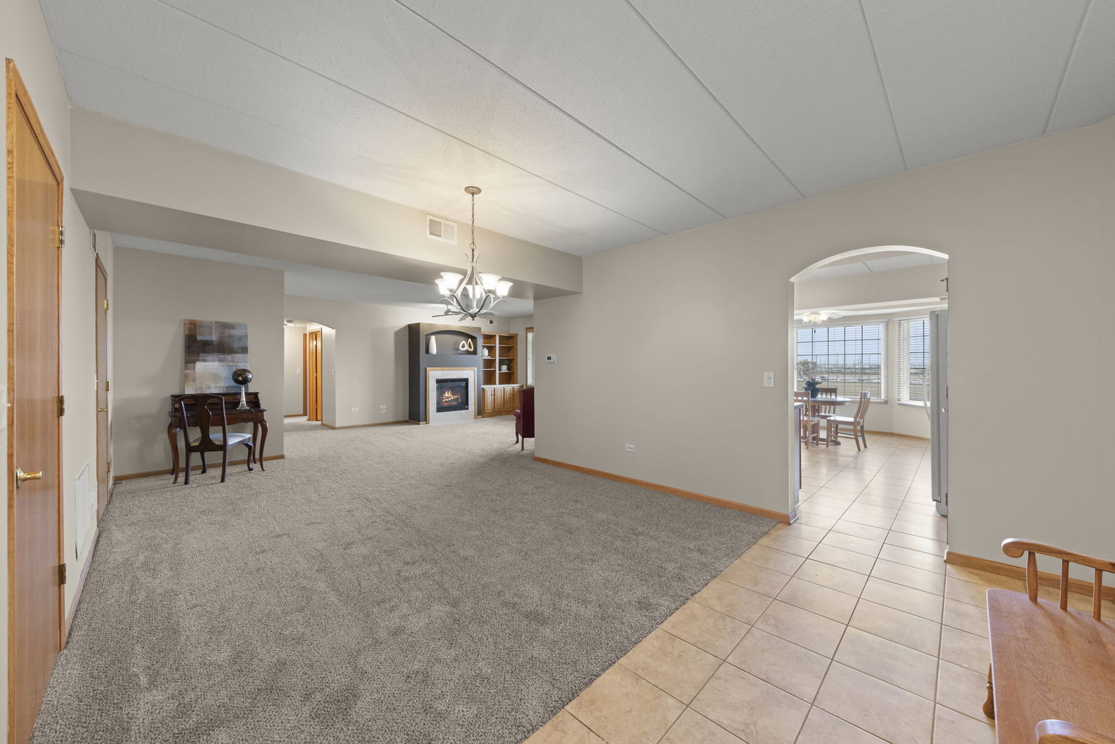 7912 Trinity Circle #2NW, Tinley Park, IL 60487