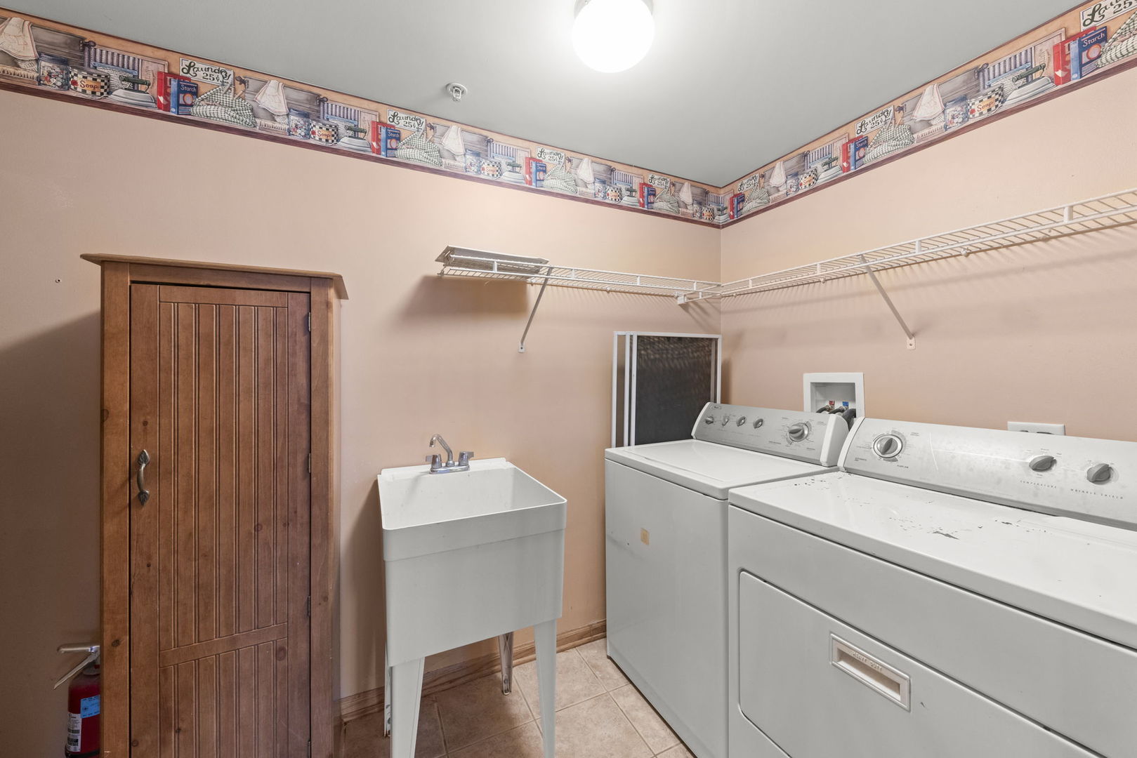 7912 Trinity Circle #2NW, Tinley Park, IL 60487