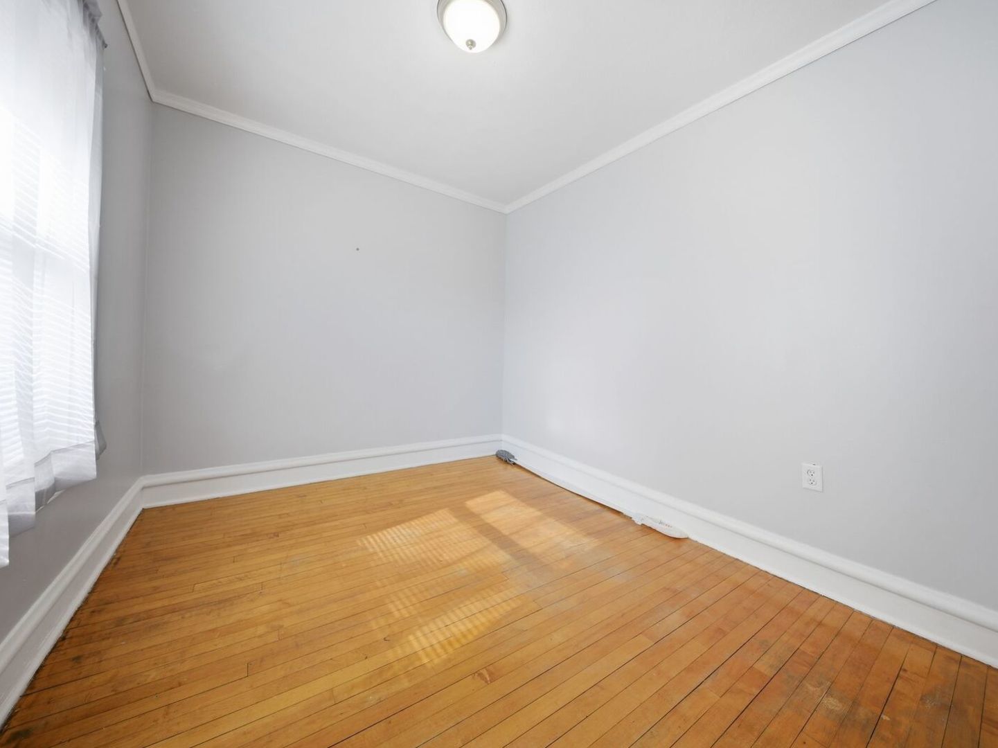 606 N 8th Avenue, Maywood, IL 60153