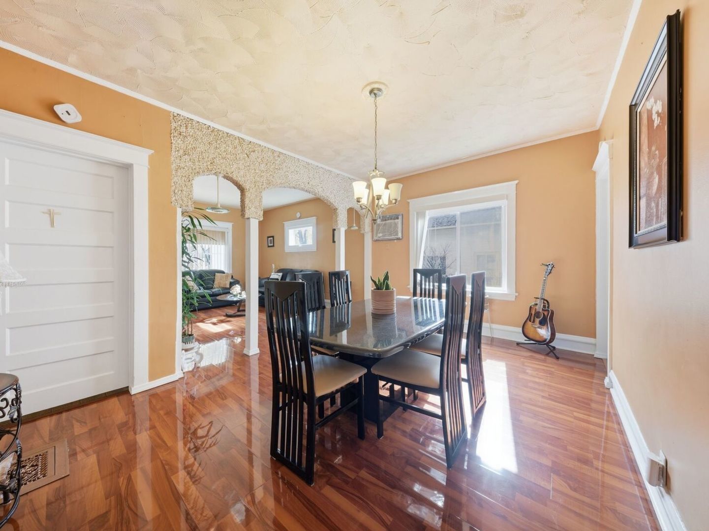 606 N 8th Avenue, Maywood, IL 60153