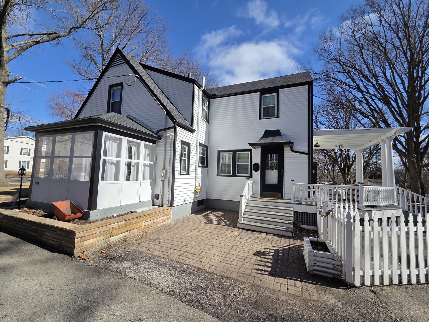 907 W Hovey Avenue, Normal, IL 61761