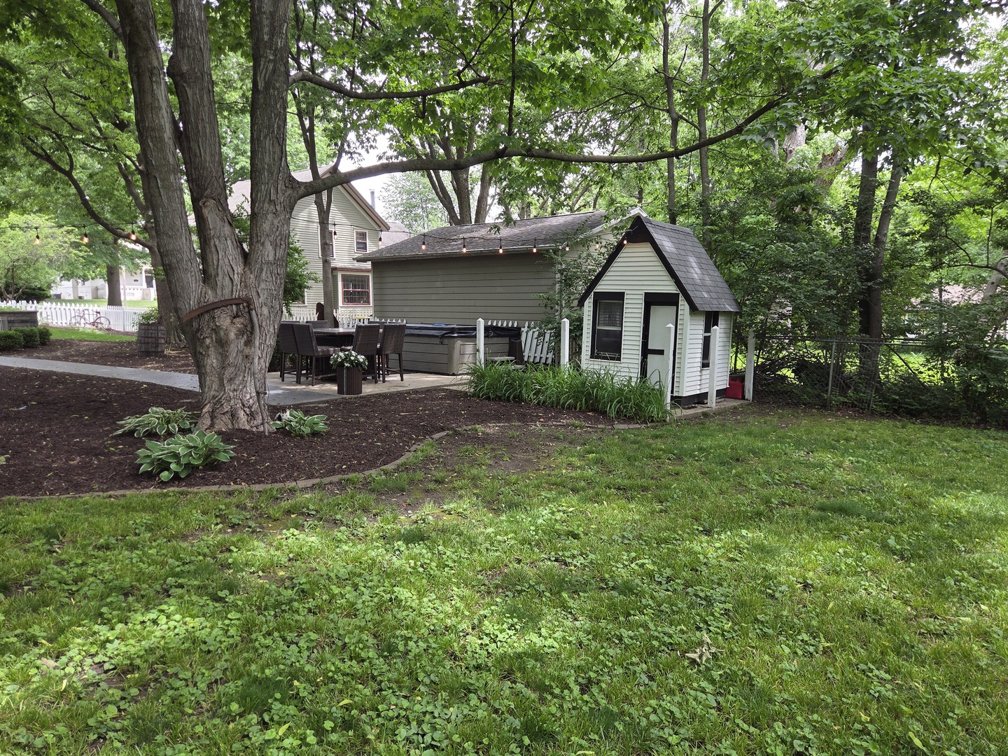907 W Hovey Avenue, Normal, IL 61761