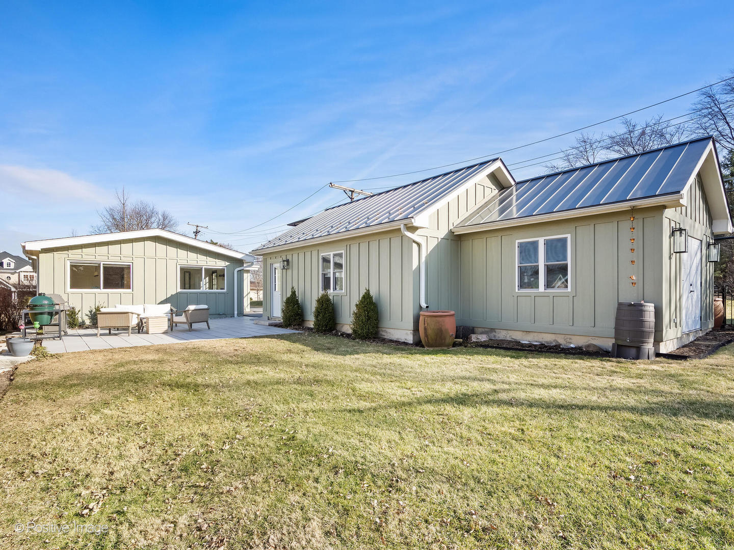 212 Woodstock Avenue, Clarendon Hills, IL 60514