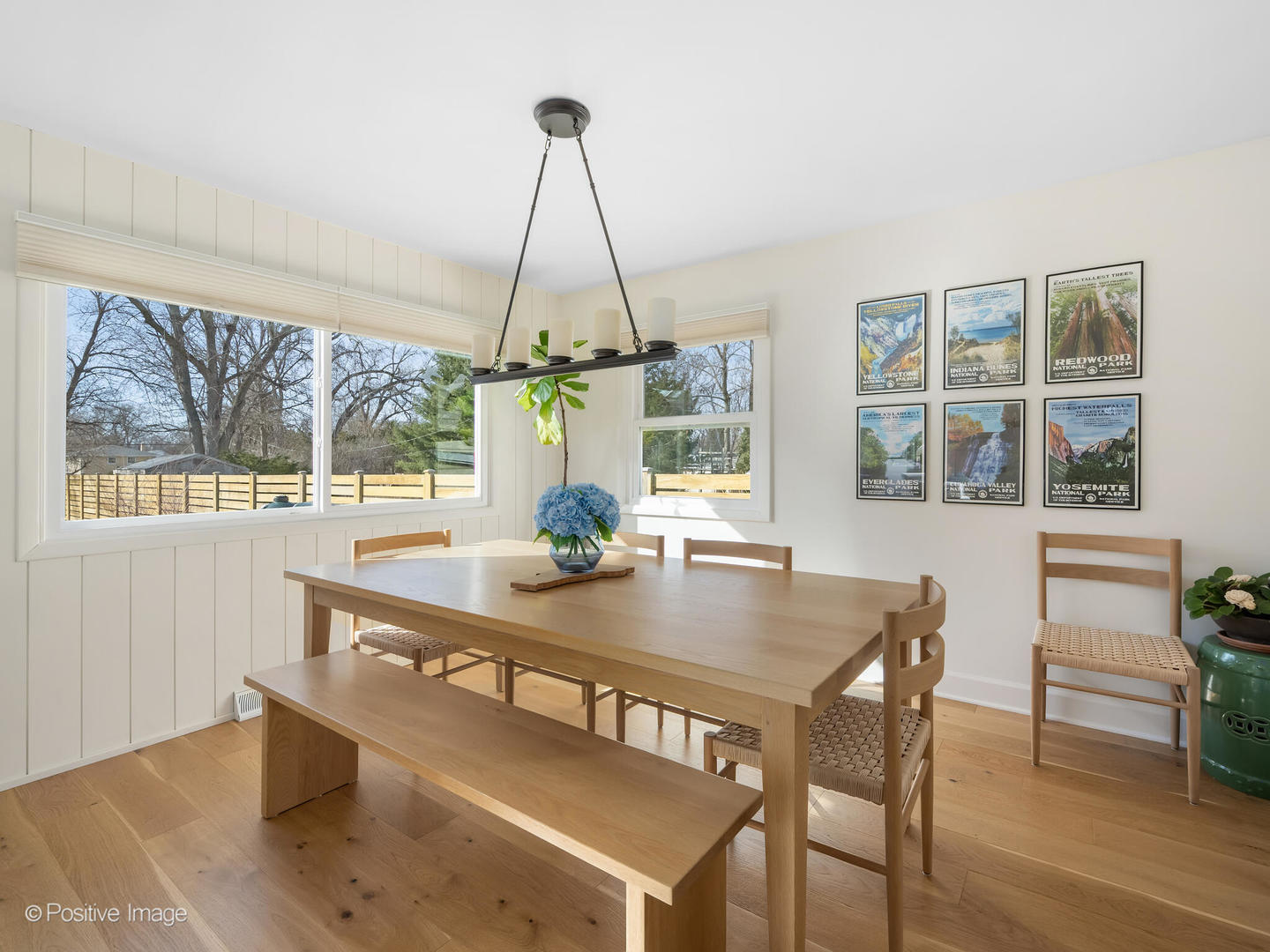 212 Woodstock Avenue, Clarendon Hills, IL 60514