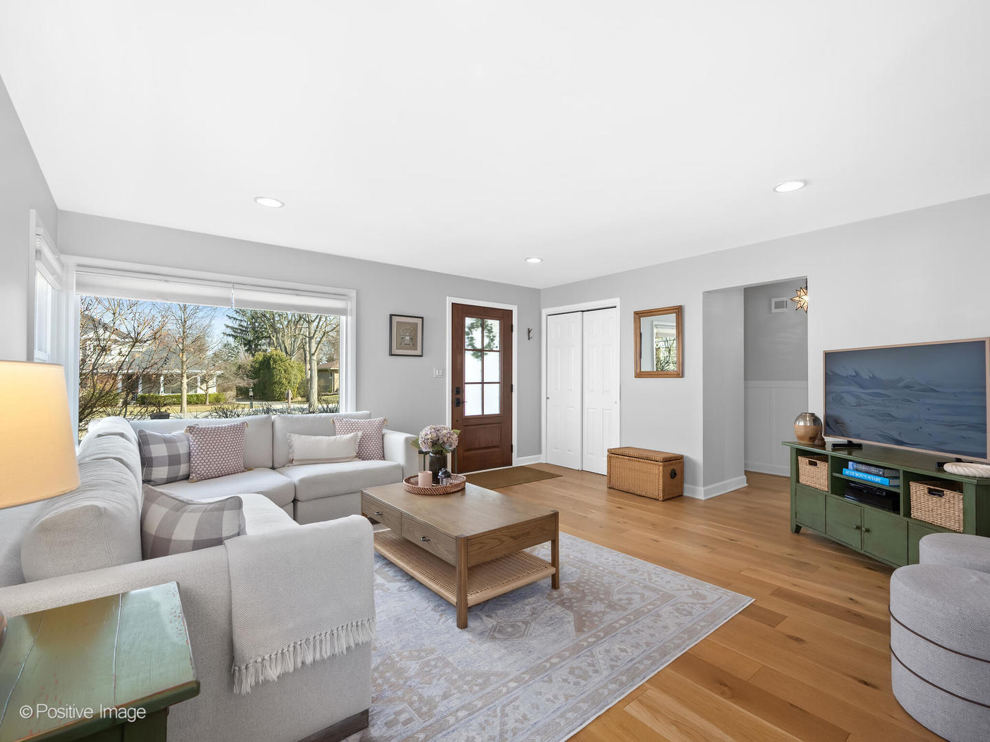 212 Woodstock Avenue, Clarendon Hills, IL 60514