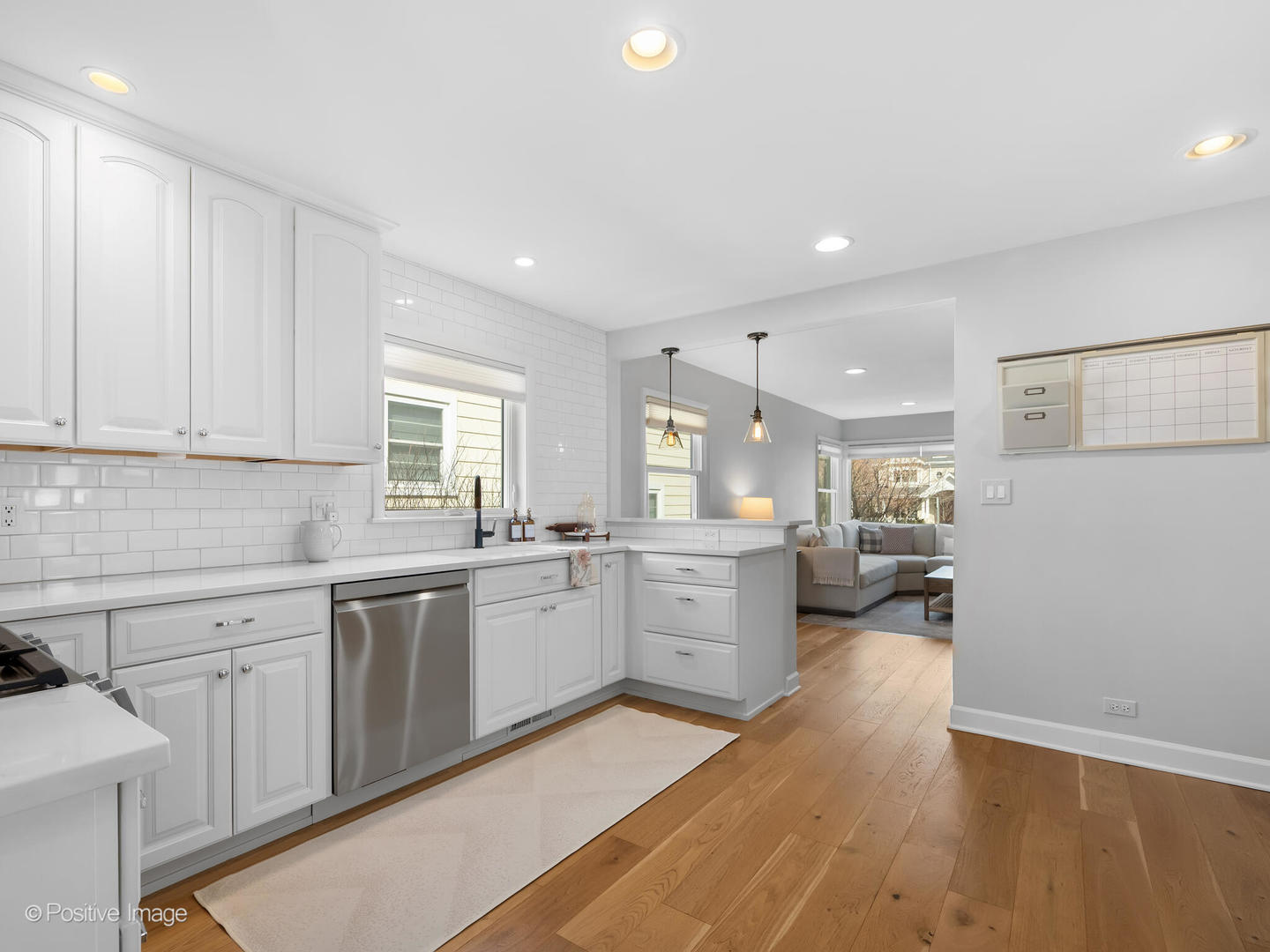 212 Woodstock Avenue, Clarendon Hills, IL 60514