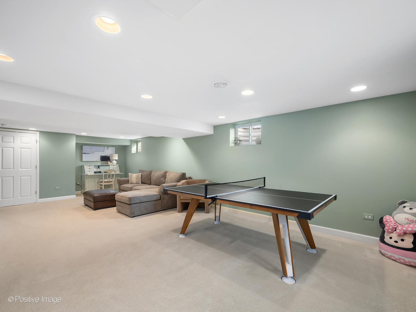 212 Woodstock Avenue, Clarendon Hills, IL 60514