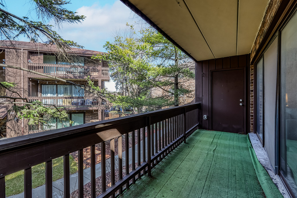 9600 S Mason Avenue #4, Oak Lawn, IL 60453