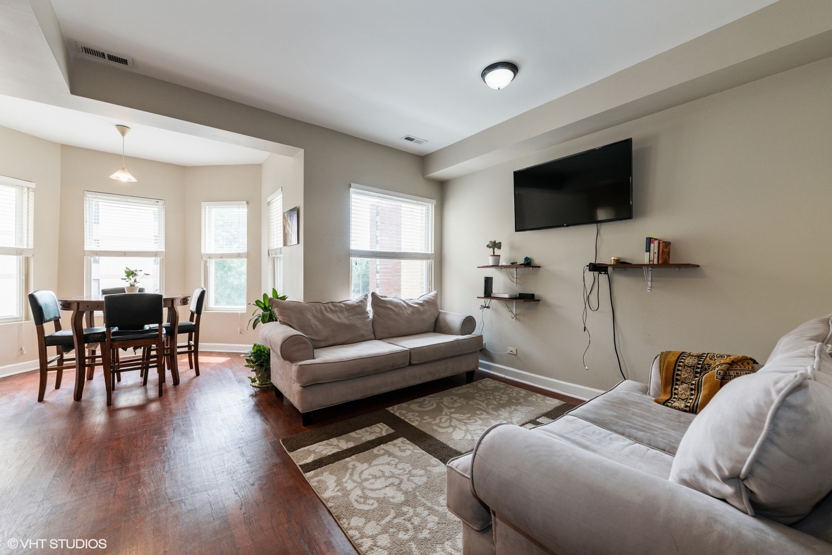 102 N Hamlin Boulevard #D1, Chicago, IL 60624