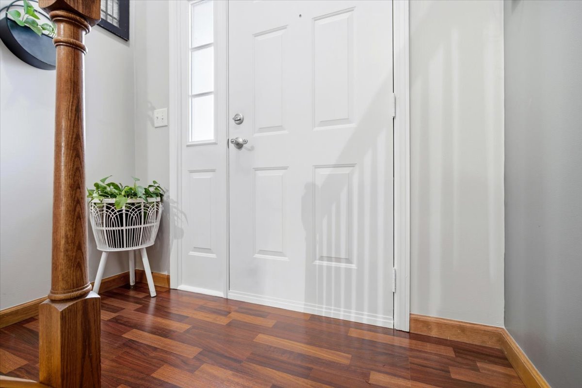 2731 Arrowhead Drive, Bloomington, IL 61704