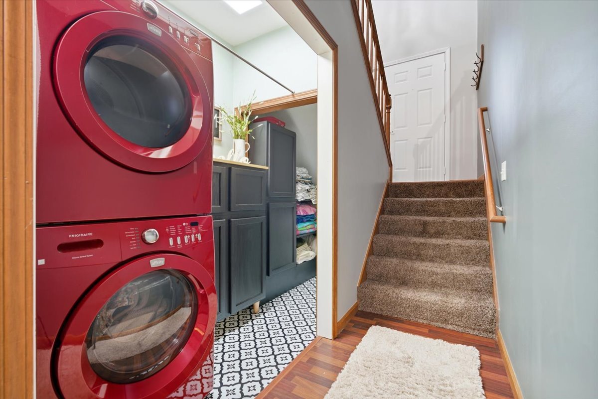 2731 Arrowhead Drive, Bloomington, IL 61704