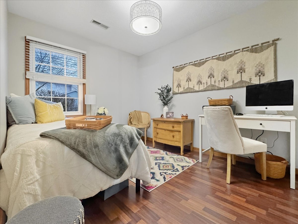 2731 Arrowhead Drive, Bloomington, IL 61704