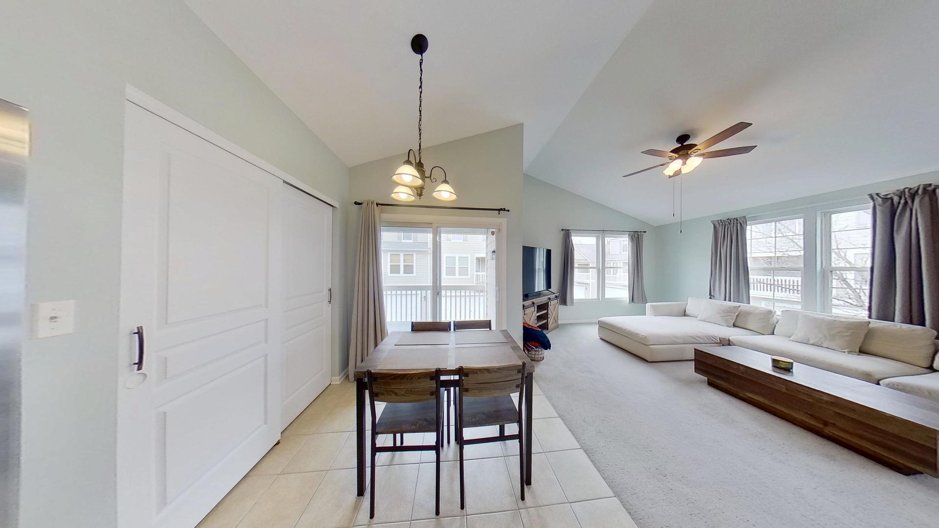 2418 Emily Lane, Elgin, IL 60124