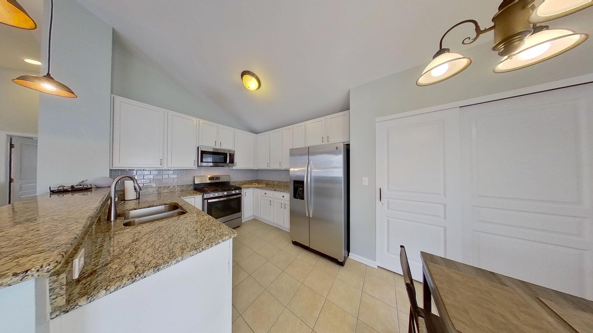 2418 Emily Lane, Elgin, IL 60124