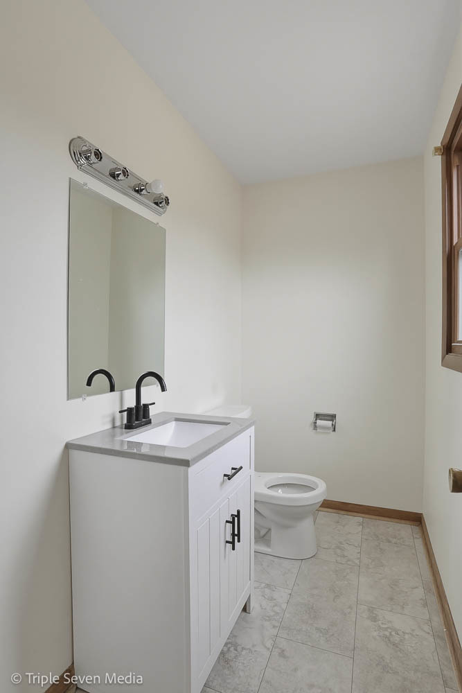 7412 160th Street, Tinley Park, IL 60477