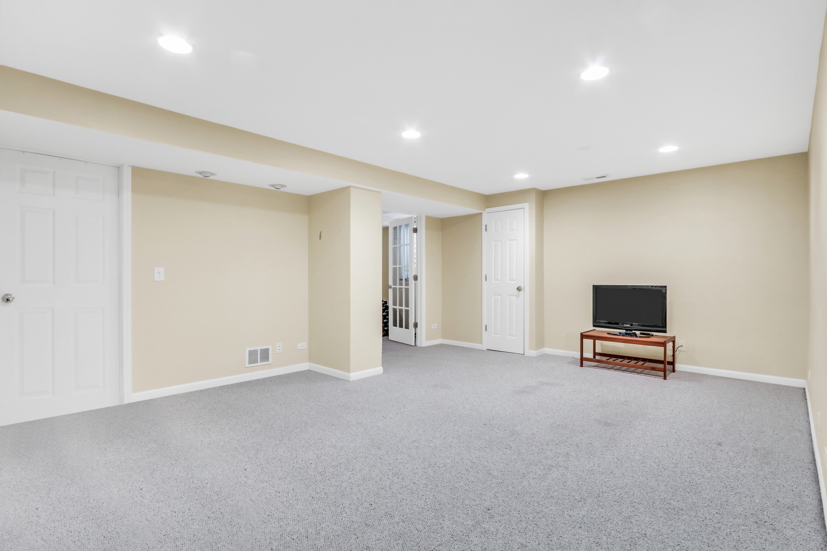 7817 Cascade Way, Gurnee, IL 60031